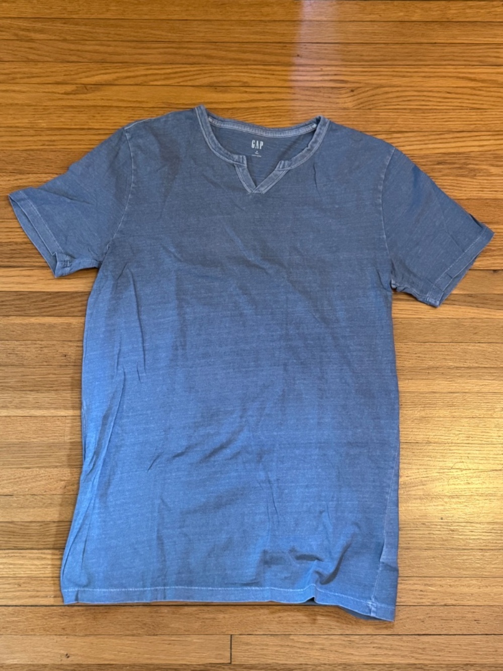 GAP Notch Collar Mens T Shirt Size Medium Tall MT Light Blue